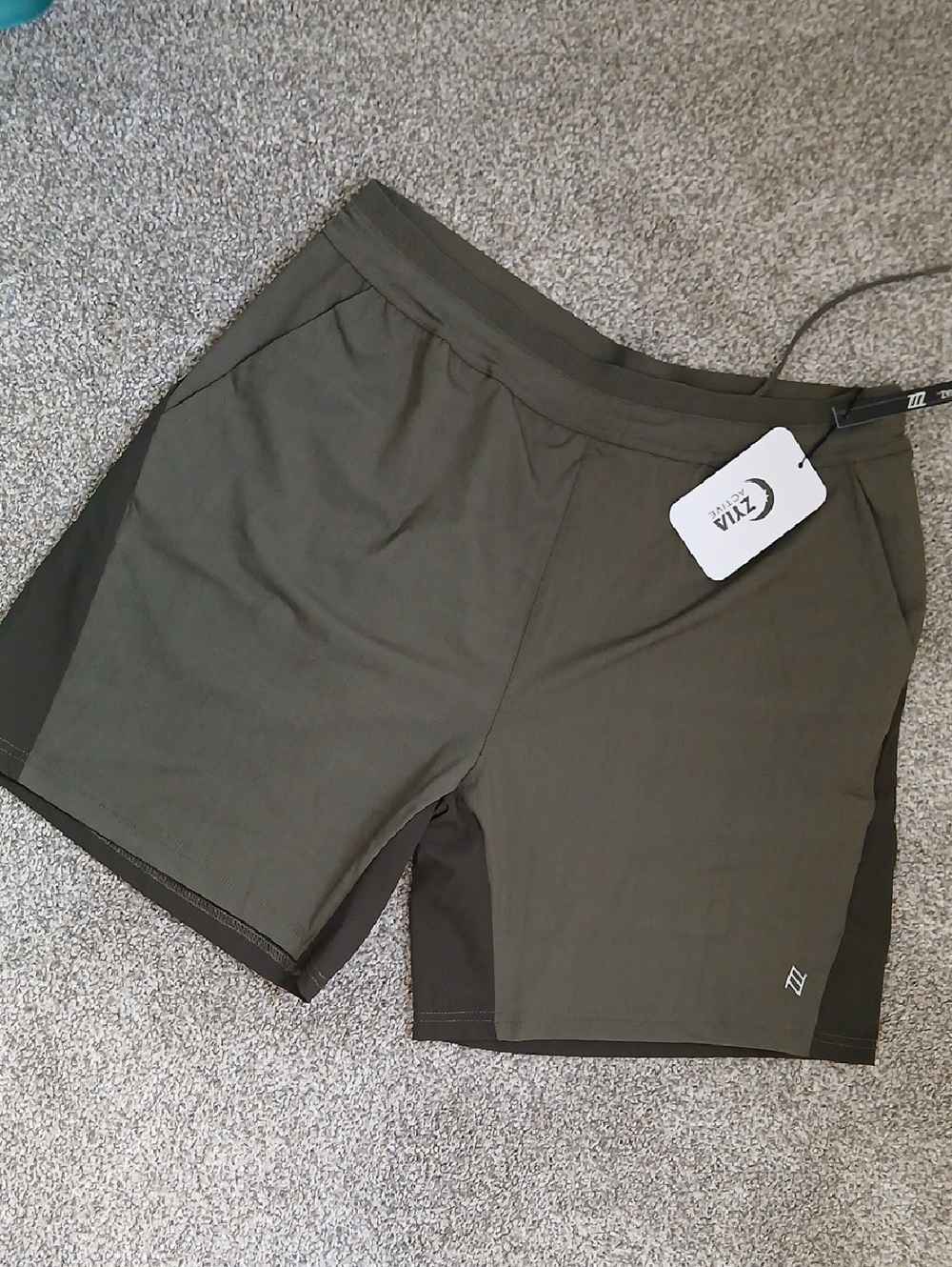 ⚽️ZYIA Mens Spirulina Athletic Shorts NWT Large